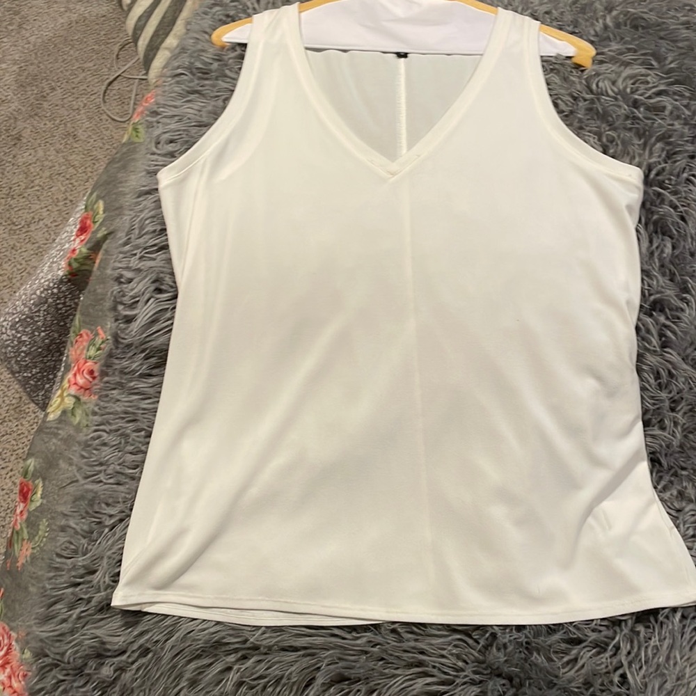 Express v-neck sleeveless off-white blouse